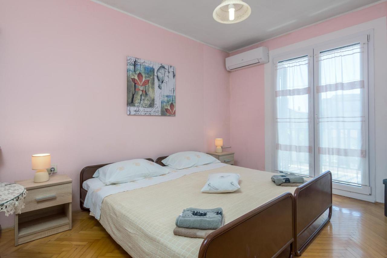 Apartments With A Parking Space Pula - 16053 エクステリア 写真
