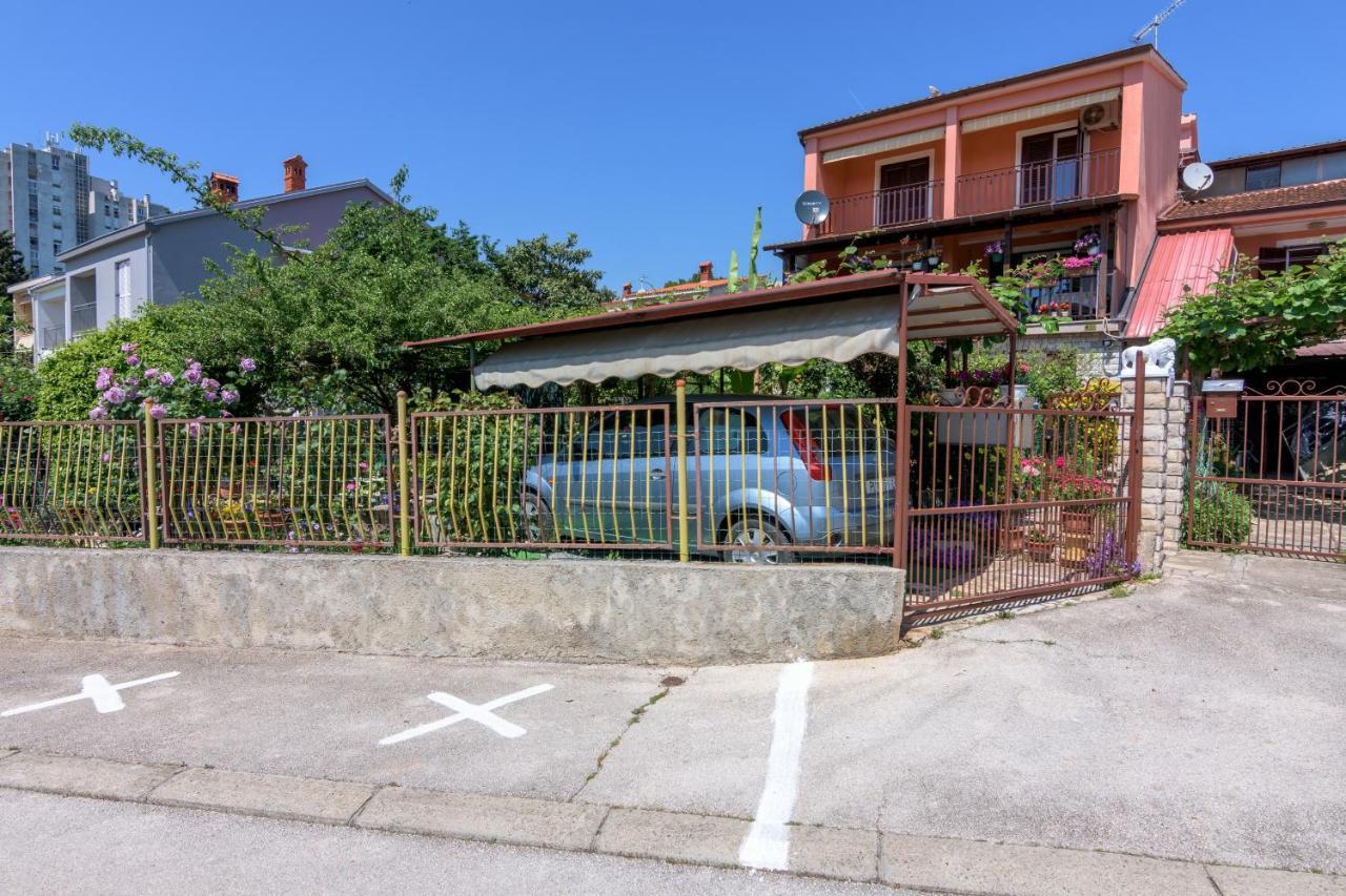 Apartments With A Parking Space Pula - 16053 エクステリア 写真